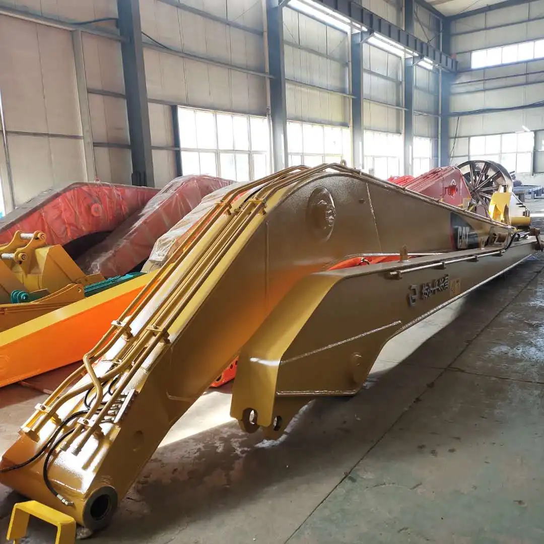 Long Boom Excavator Reach Arm Maintenance
